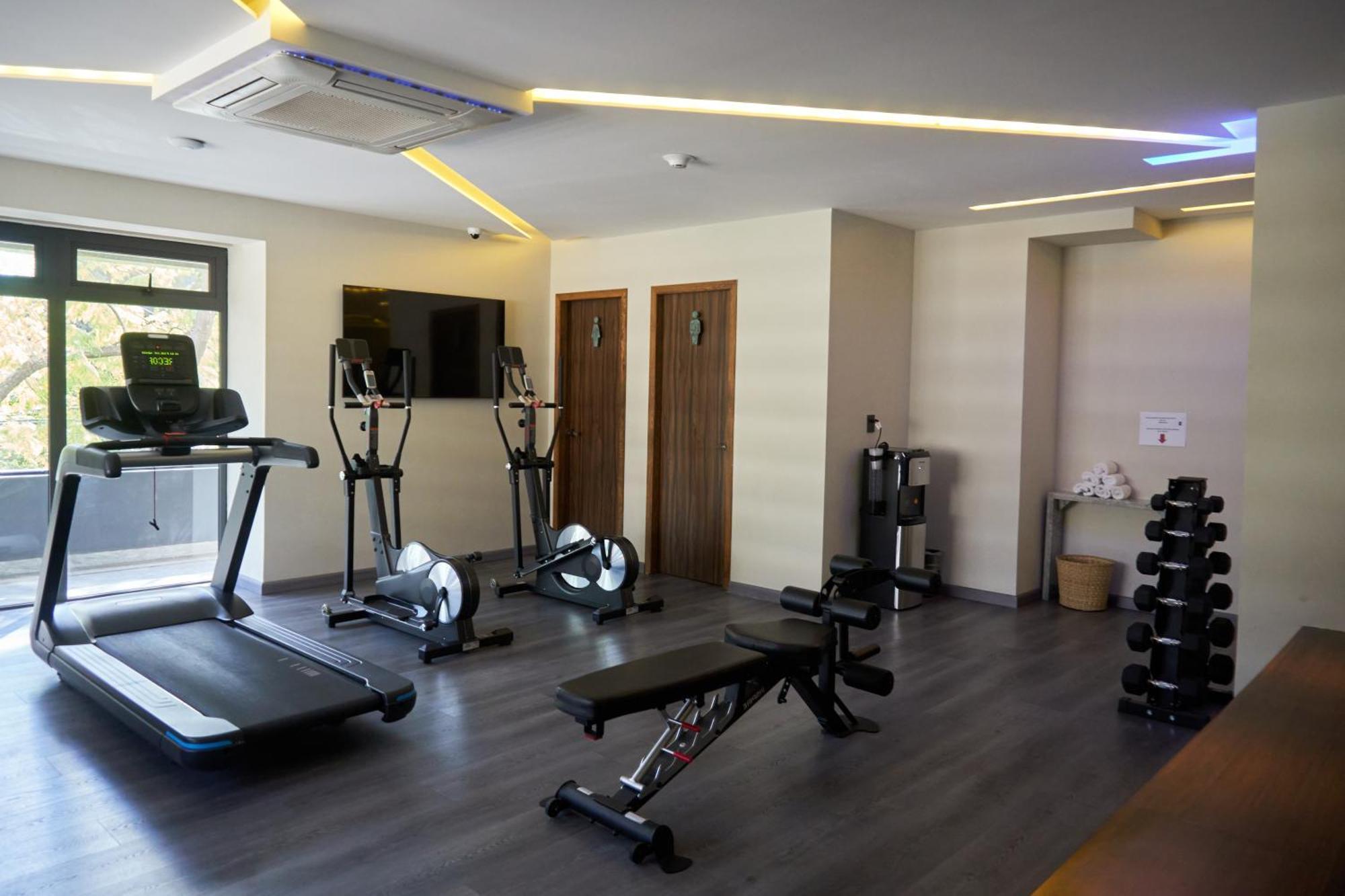 Hotel Antre Chapultepec グアダラハラ エクステリア 写真