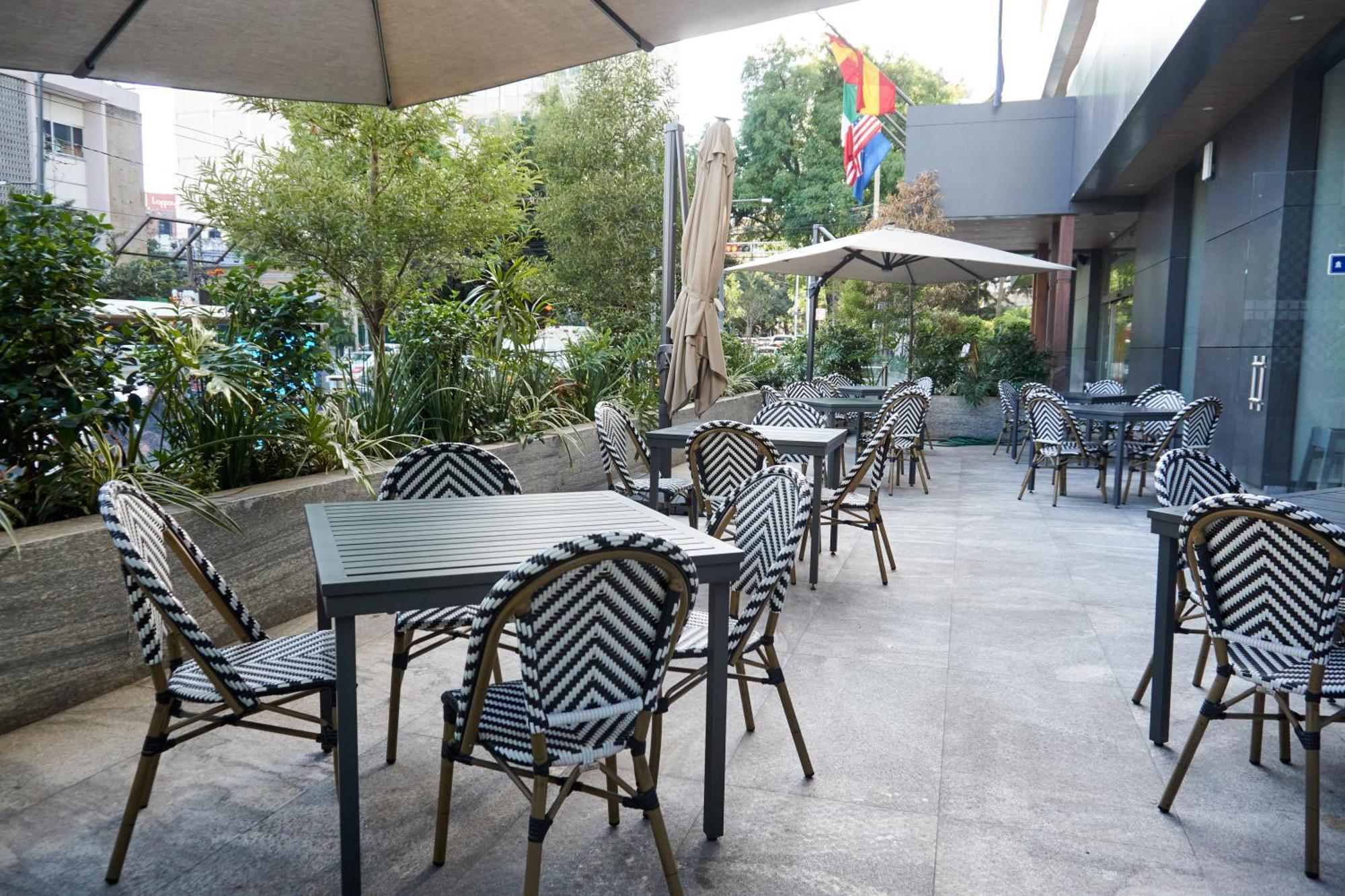 Hotel Antre Chapultepec グアダラハラ エクステリア 写真